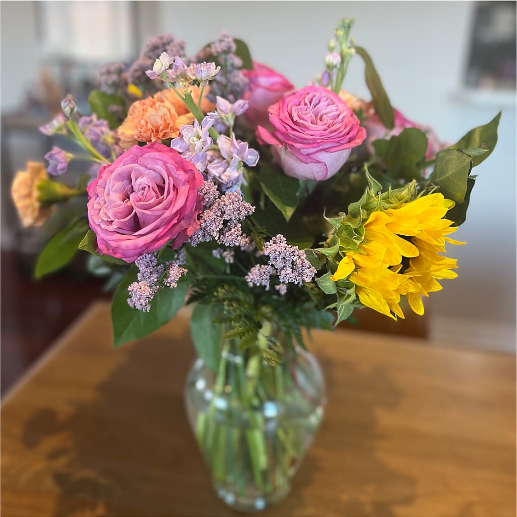 Yellow Brick Road Bouquet –  Jnblooms Llc, Spring Hill FL